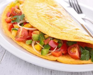 Rețetă de omletă vegetală delicioasă