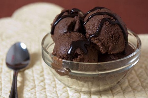 Rețete de înghețată de casă cu ciocolată