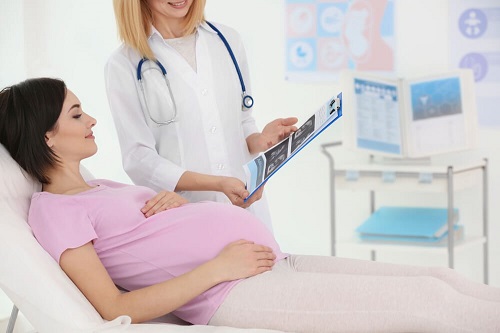 Lucruri necesare în bagajul de maternitate pe care îl duci la spital
