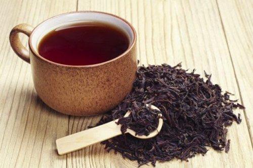 Remedii naturale pentru abcesul dentar cu ceai negru