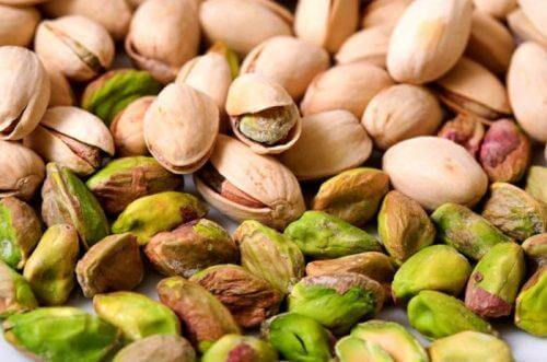Fisticul pe lista de alimengte contra anemiei