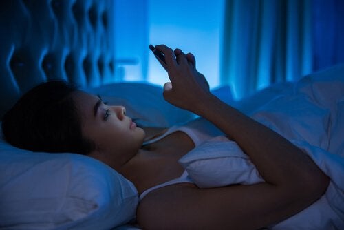 Fată care are insomnie