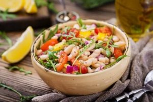 Cele mai gustoase rețete de salată cu fasole