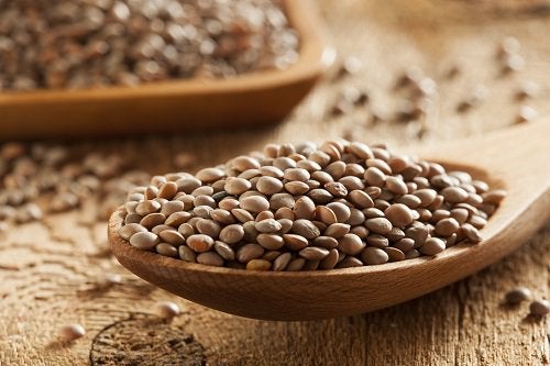 Lintea inclusă în alimente contra căderii părului