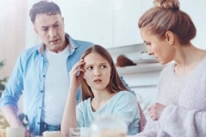 Cum să identifici minciunile adolescenților