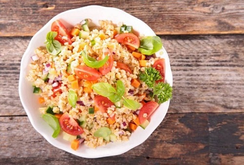 Salată pentru cei care adoptă dieta vegetariană