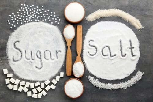 Excesul de sare și zahăr: care este mai rău?