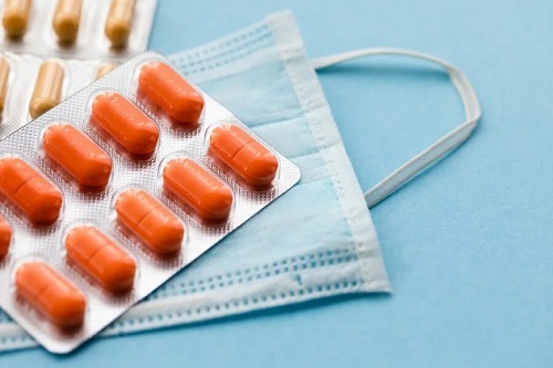 Ibuprofen și coronavirus: o combinație periculoasă?
