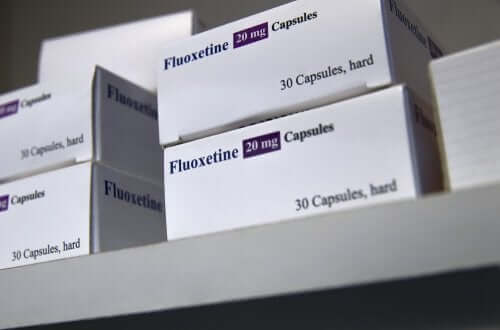 fluoxetină efecte secundare pastile de slabit xl s medical