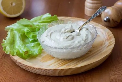 Castron cu maioneză de casă