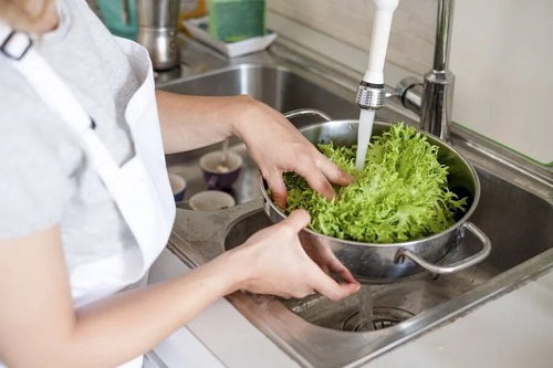 Dezinfectarea alimentelor pentru prevenirea COVID-19