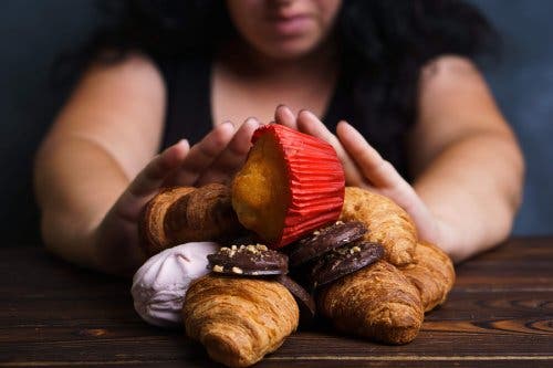 5 trucuri utile în controlul poftei de dulce