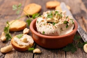 Rețete delicioase de brânză vegană