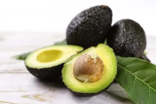 Rețete sănătoase cu avocado copt