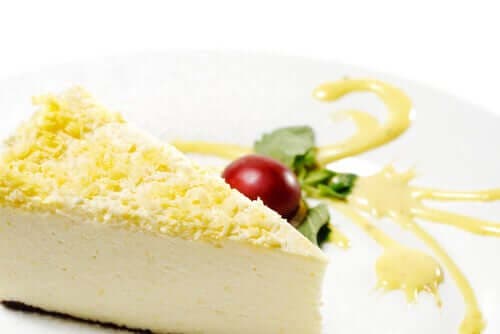 Felie de cheesecake cu ghimbir
