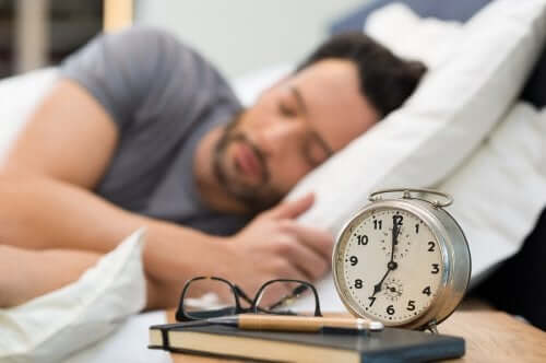 3 obiceiuri pentru îmbunătățirea calității somnului