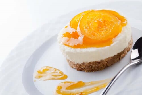 Cheesecake pina colada fără coacere pentru celiaci