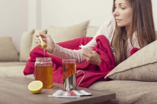 Descoperă 3 remedii cu miere pentru gripă