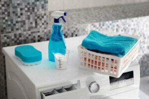 Îndepărtarea petelor de ulei de pe haine cu 5 trucuri