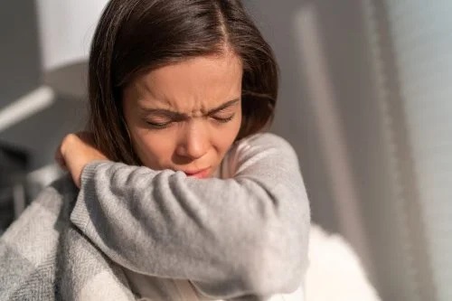 Bolnav care se întreabă cum au apărut alergiile