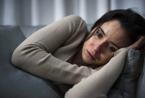 Femeie cu tulburare bipolară