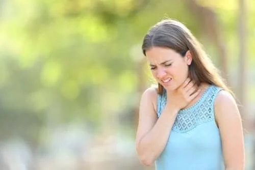 Excesul de mucus la nivelul gâtului