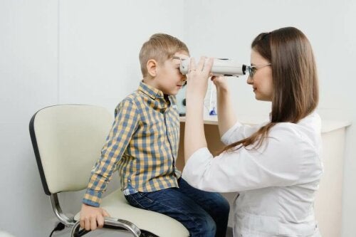 Simptomele retinoblastomului și tipuri de tratament