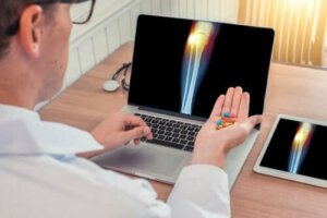 Tratarea gutei cu alopurinol: indicații și reacții adverse