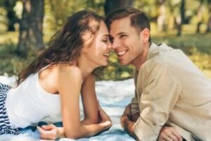 Cum să ai o relație fericită și de lungă durată