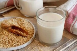 Proprietățile și beneficiile laptelui vegetal