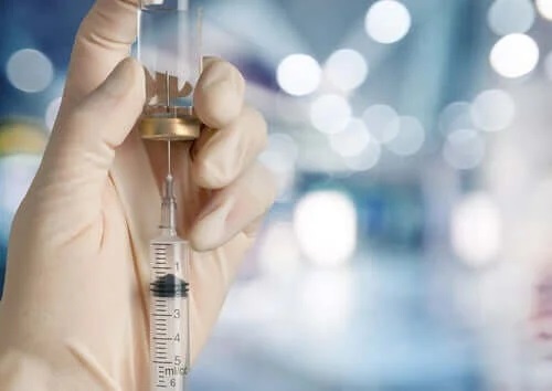 medic care profită de utilizările penicilinei