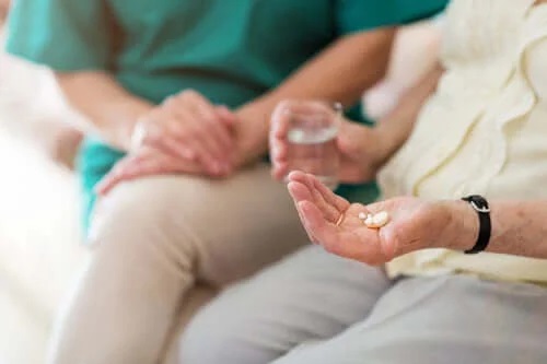 Pacient care ia medicamentul T-DM1