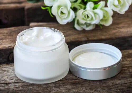 Ce este lecitina adăugată în cosmetice