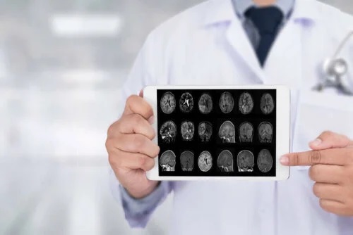 Doctor care vorbește despre utilizarea medicamentului Madopar