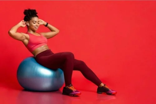 Exerciții pentru scolioză cu migea de Pilates