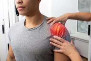 Simptome și tratamente pentru tendinita umărului