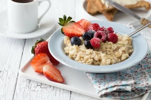 Micul dejun bogat în carbohidrați