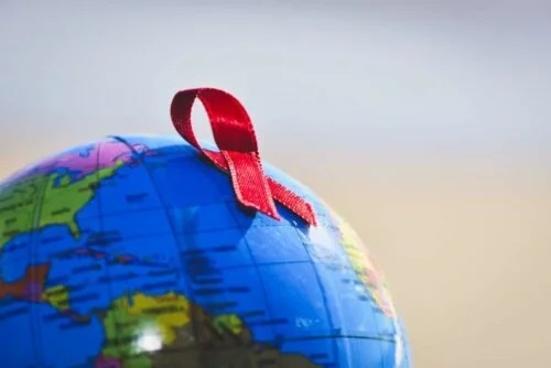 Simptomele infecției HIV se manifestă la nivel global