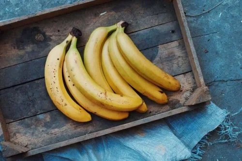 Bananele sunt alimente bogate în vitamina B