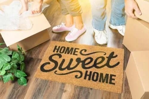 Preșul pe lista de elemente decorative necesare pentru hol