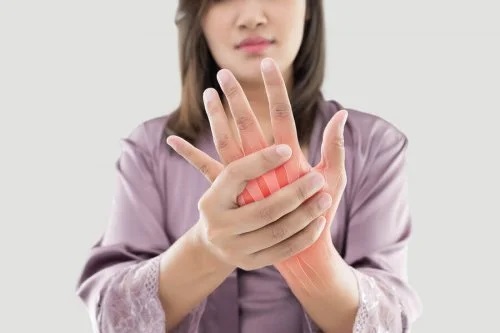 durere la încheietura mâinii decât să trateze este posibil să încălziți articulația cu edem