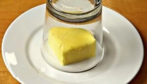 Rețetă de unt cu usturoi: un deliciu rapid!