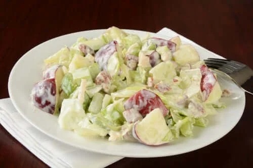 Rețetă de salată Waldorf adaptată