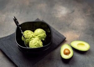 Rețetă de sos cremos de avocado