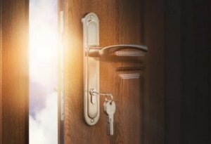 5 elemente decorative esențiale pentru hol