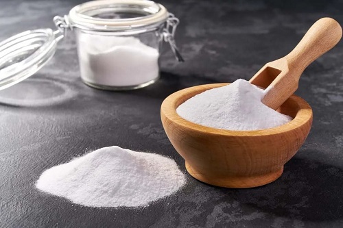 Bicarbonat de sodiu cu care cureți peria de păr