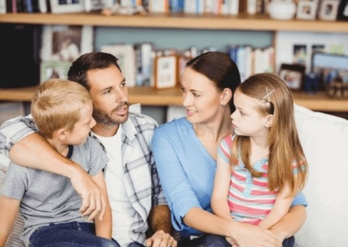 Cum convingi copiii să meargă la muzeu cu familia