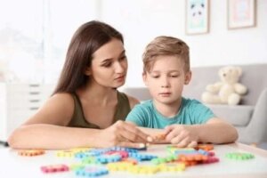 4 exerciții pentru copiii cu autism