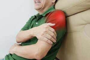 12 exerciții pentru tendinita umărului