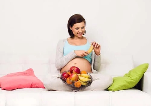 Consumul de zahăr în sarcină: riscuri